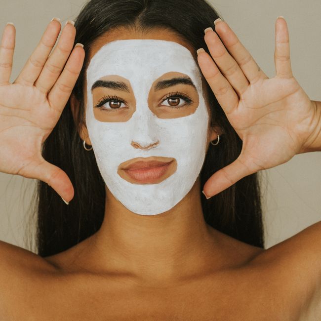 Máscara LED Facial 7 Colores — Terapia de Fotones con Luz Roja